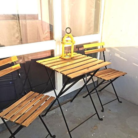كريفيلد Koochi-Gasteappartement 47 Quadratmeter Nr-108 المظهر الخارجي الصورة